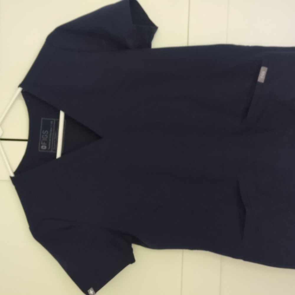 Figs scrub top XS navy